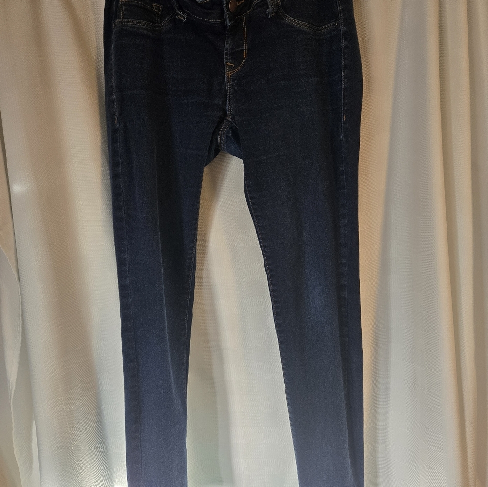 Old Navy Classic Black and Blue Rockstar Maternity Women's Jeans Bundle - Picture 8 of 12
